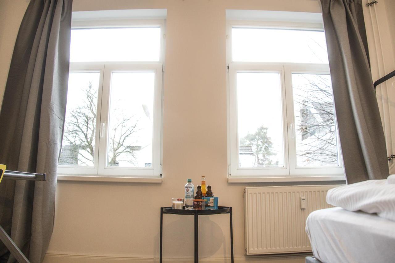 Doppelbett In Heller Wohnung Hambourg Extérieur photo